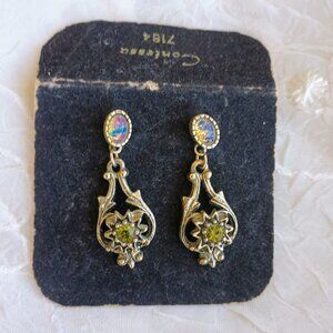 Sarah Coventry Contessa 1974 Gold Tone Faux Opal Victorian Vintage Earrings